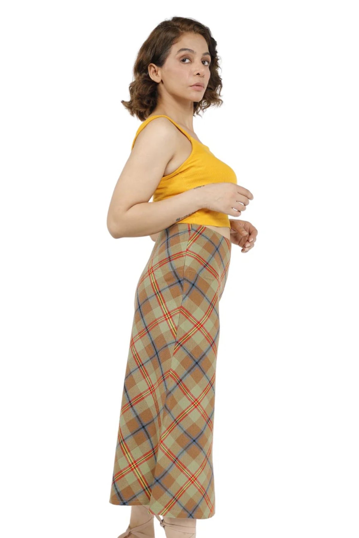 button detailing midi skirt